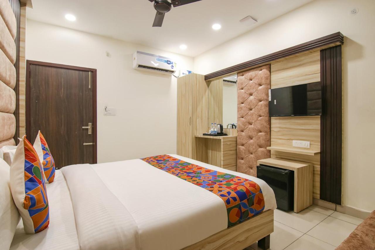 אמריצר Fabhotel Spring מראה חיצוני תמונה