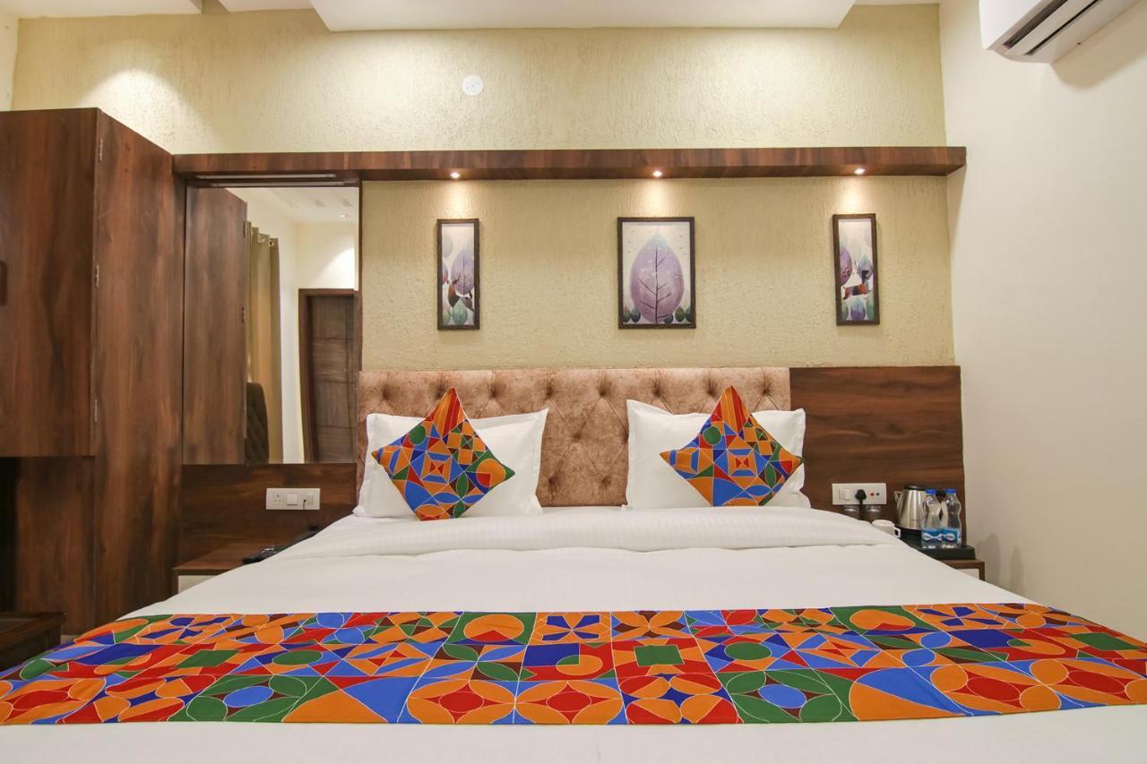 אמריצר Fabhotel Spring מראה חיצוני תמונה