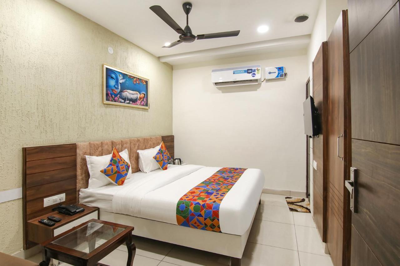 אמריצר Fabhotel Spring מראה חיצוני תמונה