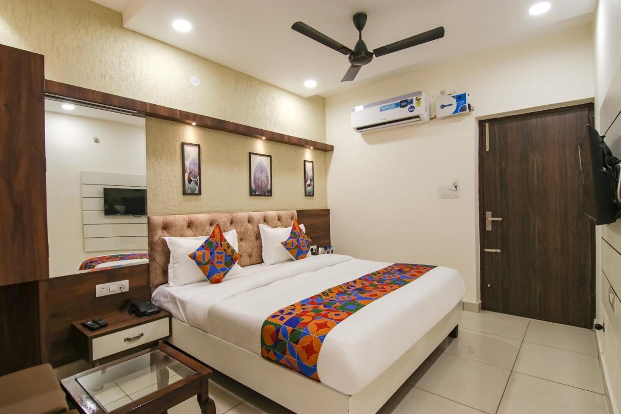 אמריצר Fabhotel Spring מראה חיצוני תמונה